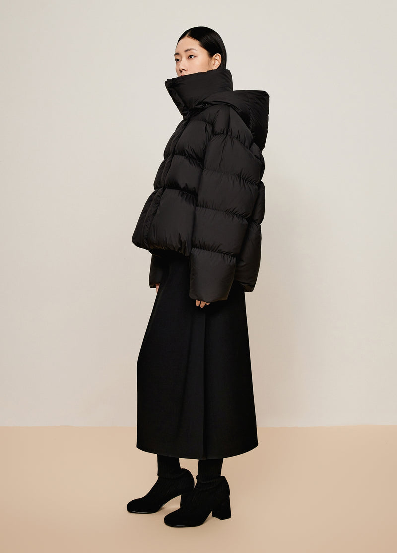 Damen elegante Daunenjacke mit abnehmbarer Kapuze