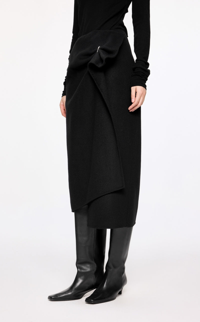 Damen Regular Rock mit Brosche und seitlichem Reißverschluss Schwarz