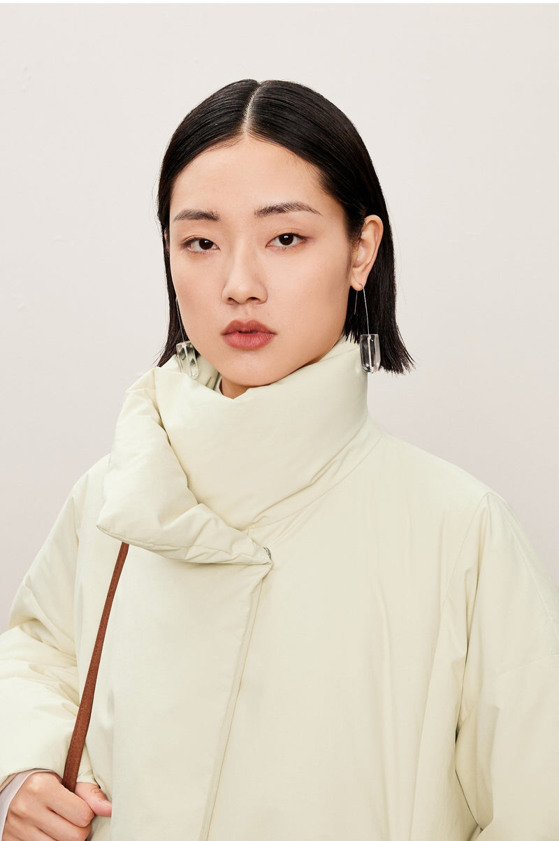 Damen Daunenjacke mit abstraktem Stehkragen Off White