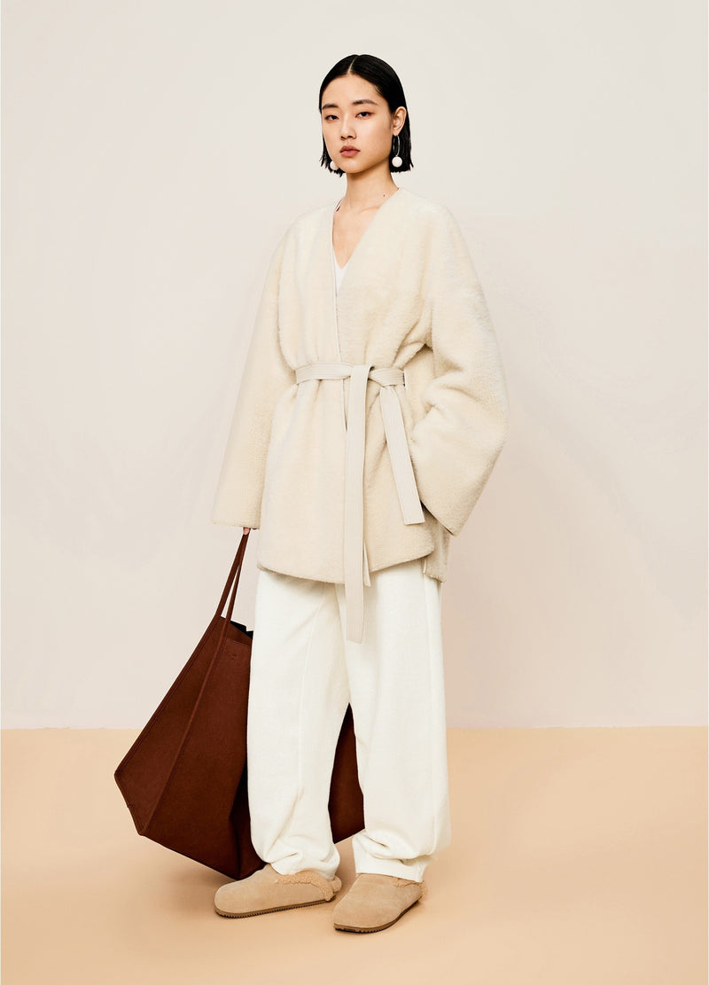 Damen Loose Lamm Felljacke mit Bindeband Off-White