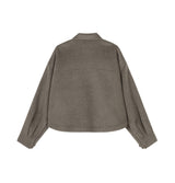 Damen Boxy Wolljacke mit großer Brusttasche & rundem Saum in Braun