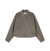 Damen Boxy Wolljacke mit großer Brusttasche & rundem Saum in Braun JNBY