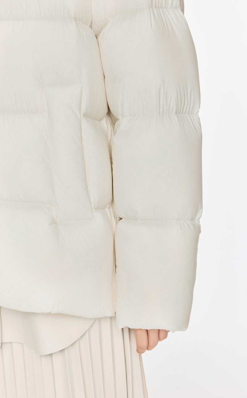 Damen Regular Daunenjacke mit Wärme & Stehkragen Off White