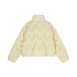 Damen Boxy Daunenjacke mit Wellen-Steppung in Ecru