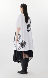 JNBY Künstlerisches Kleid mit asymmetrischem Saum und Metallbrosche WHITE
