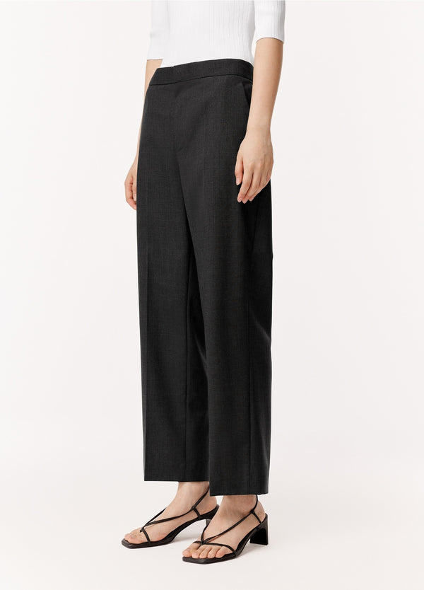 Damen Loose Stoffhose mit cropped Schnitt Schwarz