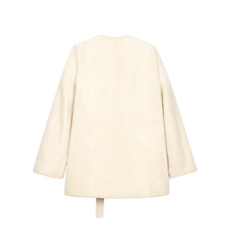Damen Loose Lamm Felljacke mit Bindeband Off-White