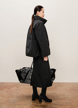 Damen Daunenjacke mit abstraktem Stehkragen Schwarz