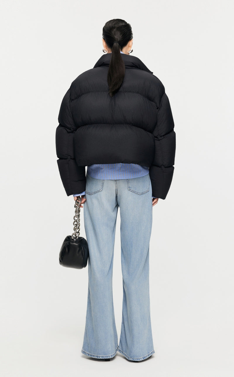 Damen Cropped Pufferjacke mit stylischem Flair