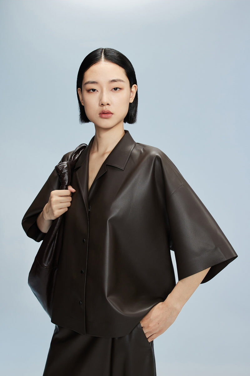 Damen Oversize Kunstleder Overshirt mit Reversekragen und Knöpfen