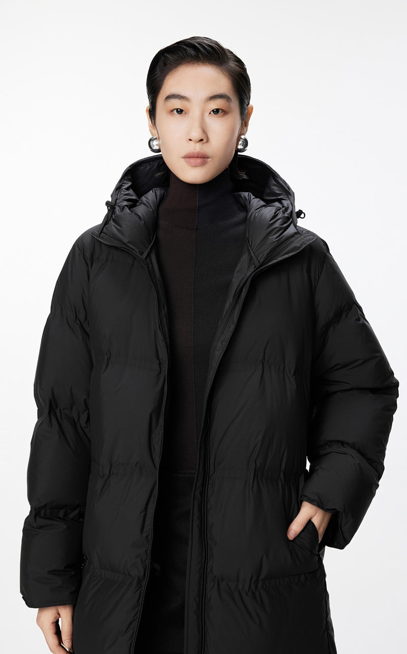 Elegante Damen Daunenjacke mit Kapuze und Gummizug in Schwarz