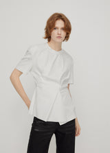 Taillierte Shirtbluse mit Rundhals, white; Frontansicht
